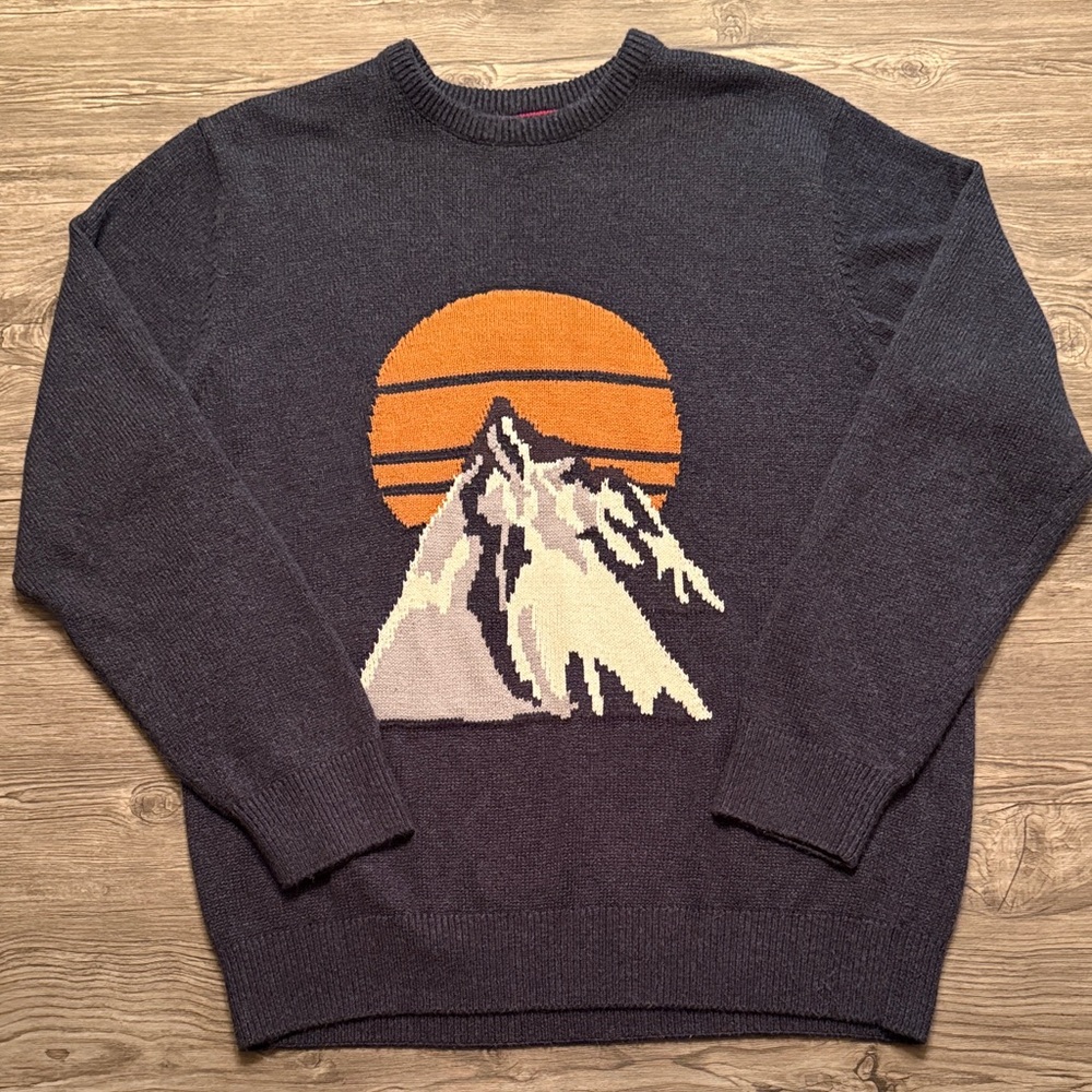 Sunset Mountain Graphic Crewneck Sweater